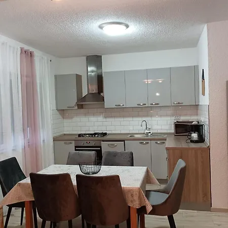 House Sea And River Hébergement de vacances Kruševo